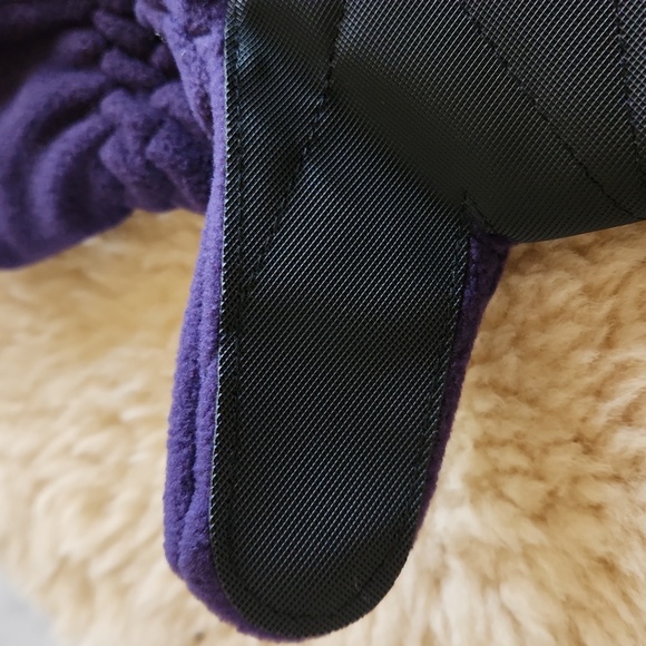 NWT Gold Coast 3M Thinsulate Purple Fleece Winter Gloves & Ear Warmer Set 💜 - Picture 11 of 16